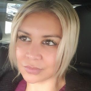 Meet your Posher, Yolanda